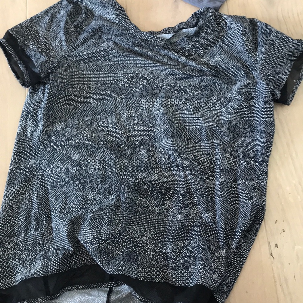 LULULEMON SHIRT